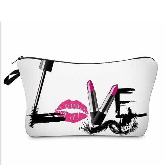 Beauty & Bling Other - NEW "Love" Padded Travel Makeup Bag 5x8